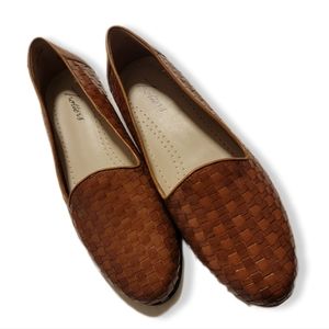Trotters "Liz" Weaved Leather Slip-on Loafers in Brown size 8 W NWOT